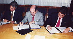 Cfe-cmic.jpg (13254 bytes)