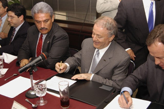 ConvenioSEMARNAT.jpg (35093 bytes)