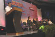 CONGRESO - 05 (180 x 120).jpg (7267 bytes)