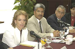 reunion03may05.jpg (25294 bytes)