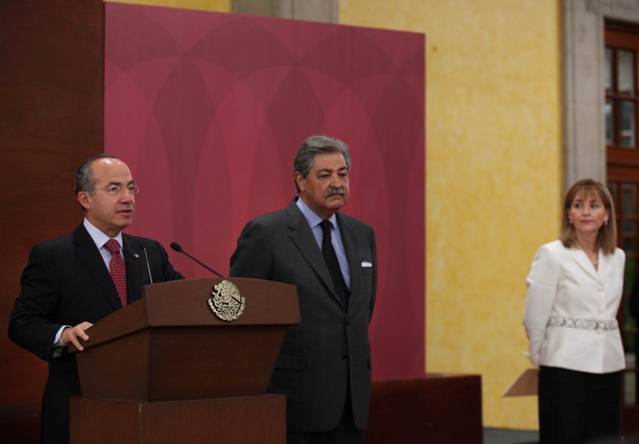 Designan_sectretario_de_turismo.jpg (20099 bytes)