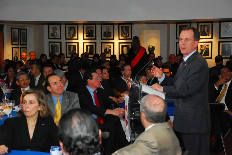 FOTO 6.JPG (2754774 bytes)